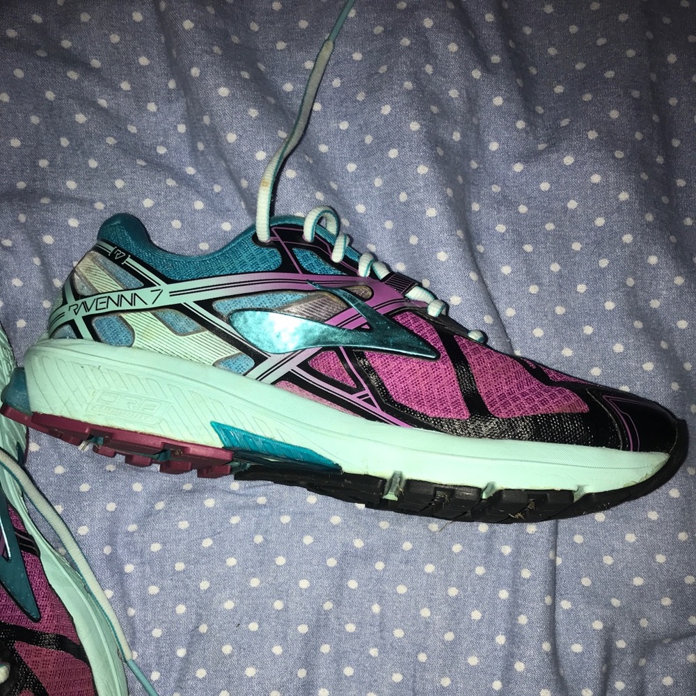 Brooks Ravenna 7 running shoes